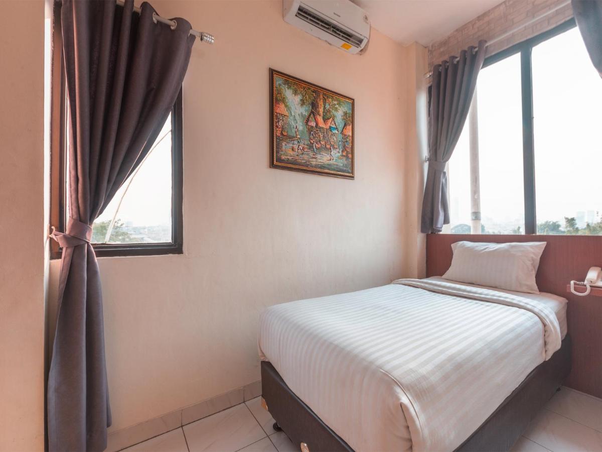 Hotel Celvasha Jakarta Luaran gambar
