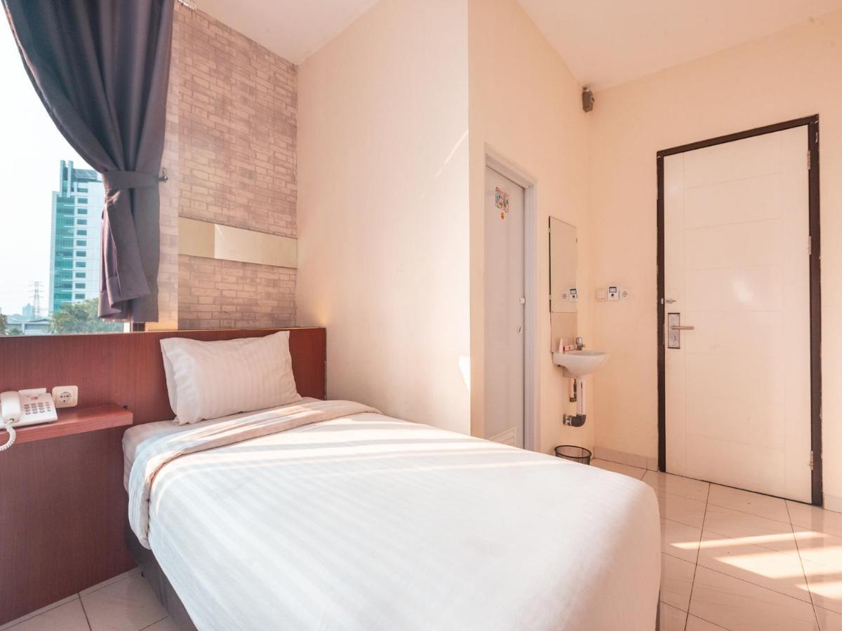 Hotel Celvasha Jakarta Luaran gambar