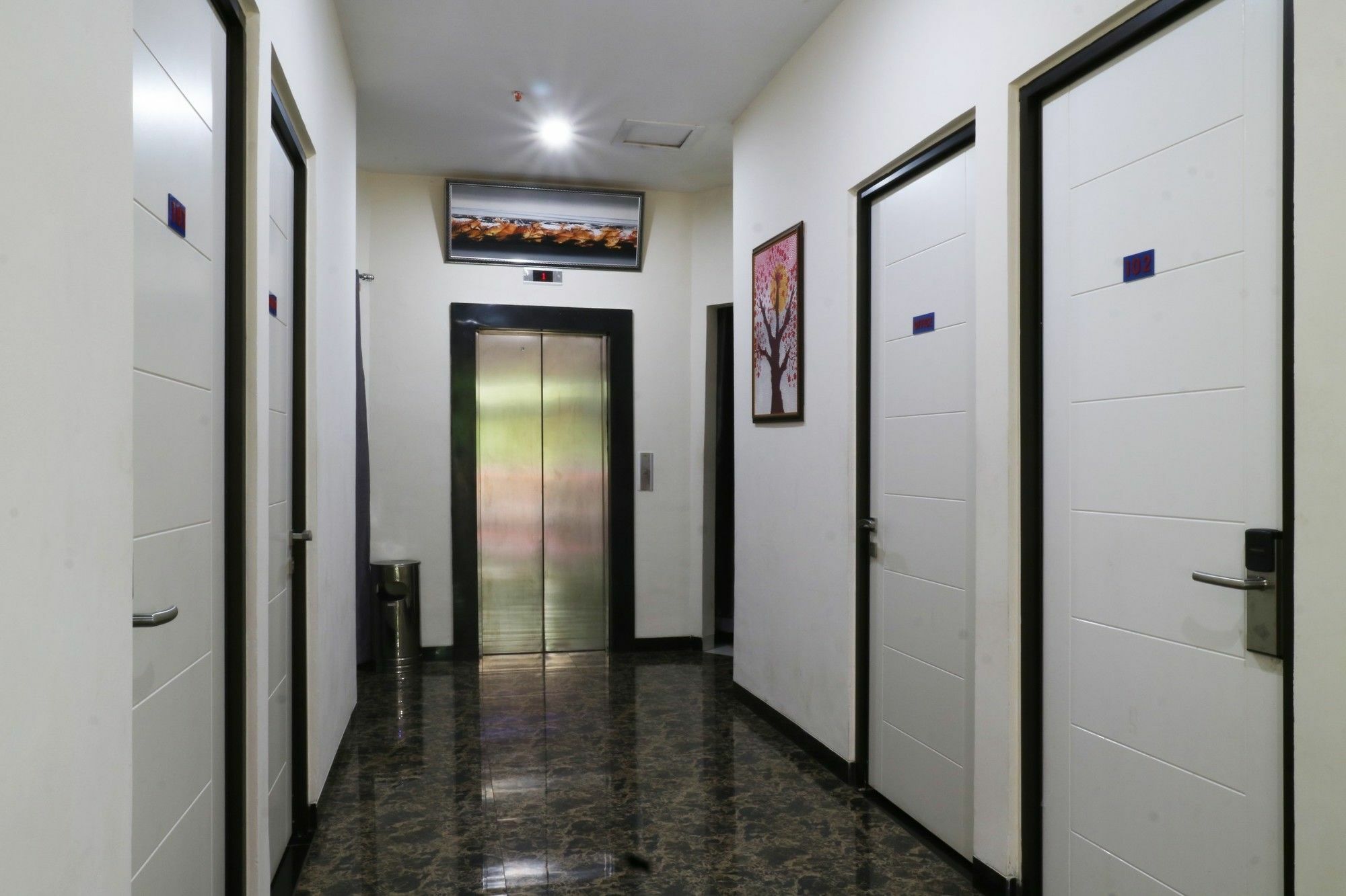 Hotel Celvasha Jakarta Luaran gambar